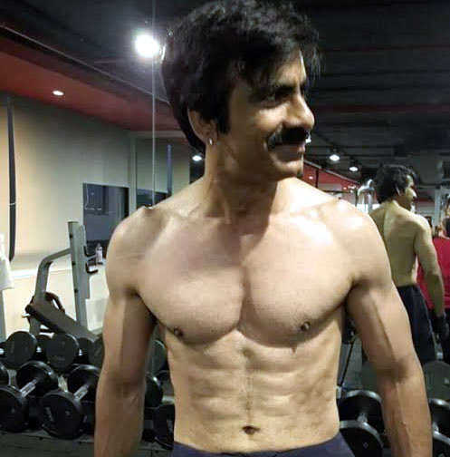 raviteja,six pack,remuneration,raviteja six pack story  సిక్స్‌ప్యాక్ చూపిస్తే 10కోట్లు ఇస్తారా?